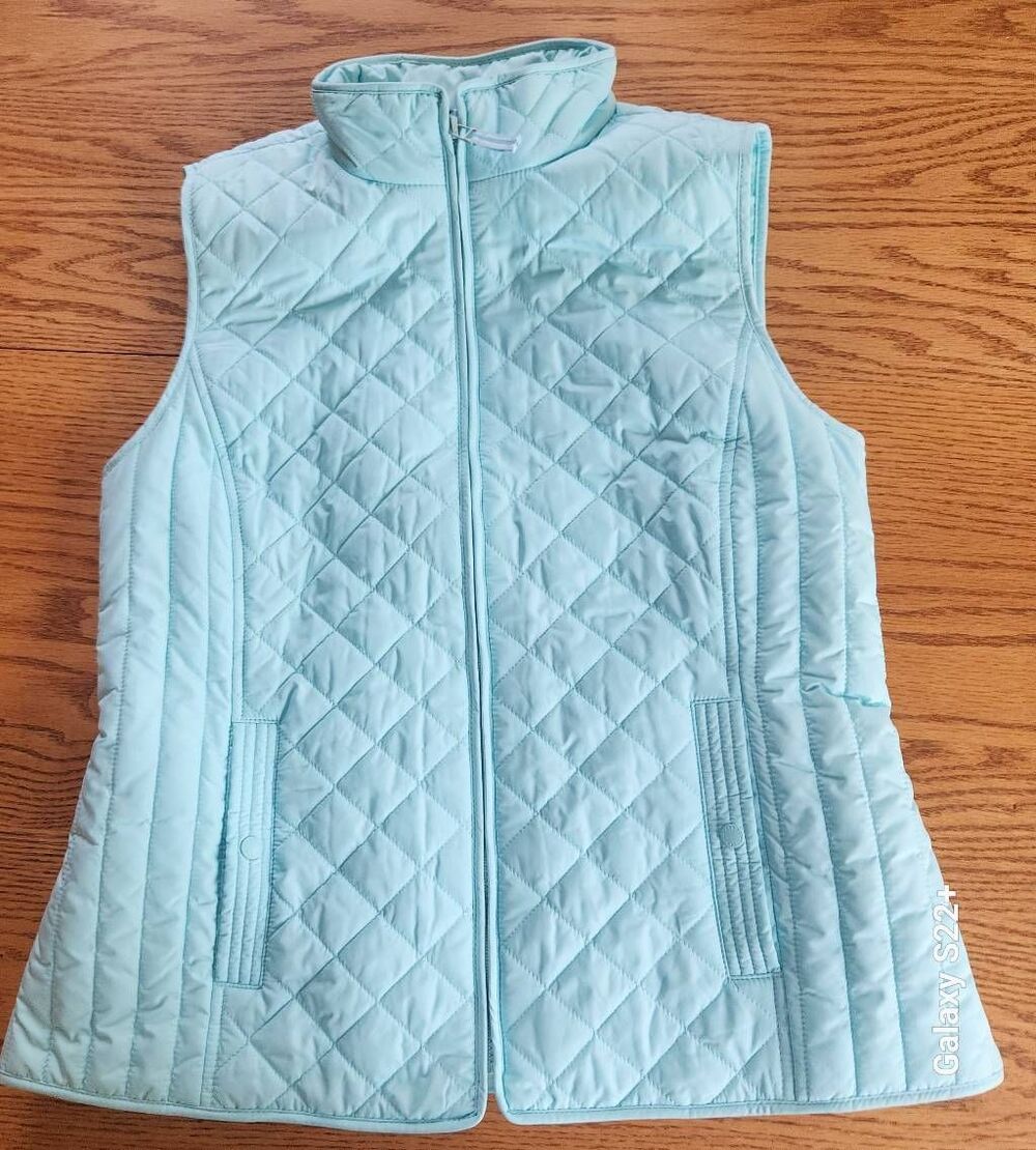 V4 Talbots mint green zip up puffer vest Front snap pockets Sz Petite Lrg NWOT